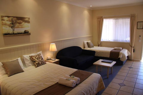 Dalby Mid Town Motor Inn - Australian Directory 2