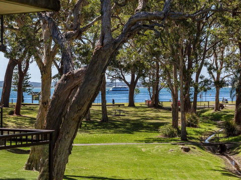 28 'Bay Parklands', 2 Gowrie Ave - Pool, Tennis + Stunning Views - Australian Directory 0