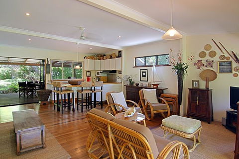 28 Childe Street, Byron Bay - Banaba - Australian Directory 0