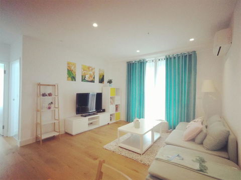 2BR Apartment With Style - Australian Directory 0