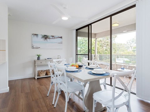 3 'Bangalee' 41 Soldiers Point Rd - Fantastic Waterfront Unit With Pool, WIFI & Chromecast - Australian Directory 0