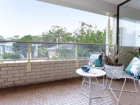 3 'Bangalee' 41 Soldiers Point Rd - Fantastic Waterfront Unit With Pool, WIFI & Chromecast - Australian Directory 2
