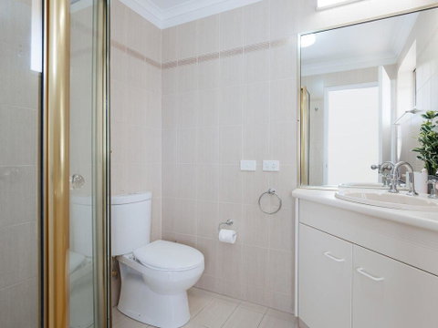 3 'Pelican Sands', 83 Soldiers Point Rd - Stunning Waterfront Unit With Magical Water Views & Air Conditioning - Australian Directory 2