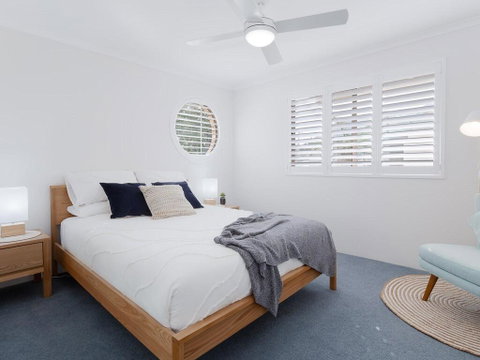 3 'Pelican Sands', 83 Soldiers Point Rd - Stunning Waterfront Unit With Magical Water Views & Air Conditioning - Australian Directory 3