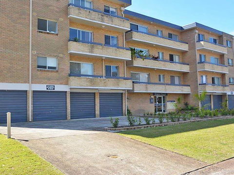 3 'Silvana Court', 26 Ajax Avenue - Neat Unit With Air Conditioning - Australian Directory 0