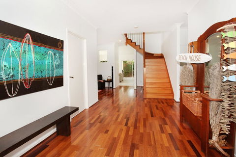 3 Bauhinia Crescent Marcoola - PET FRIENDLY, LINEN SUPPLIED, 500 BOND - Australian Directory 2