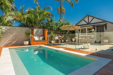 3 Little Pigs Holiday Home - Australian Directory 0