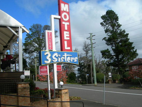 3 Sisters Motel - Australian Directory 2