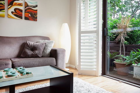 3-Bed Home With BBQ Patio Near Parks And Playgrounds - Australian Directory 3