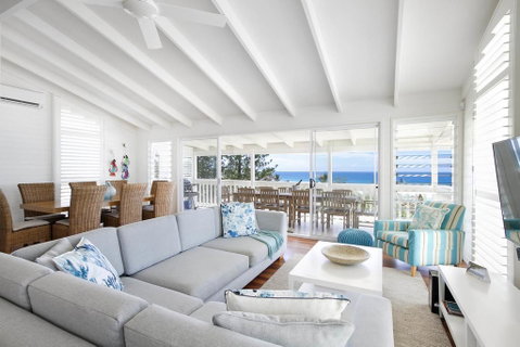 32 Park Crescent - Australian Directory 2