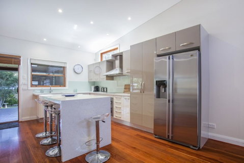 33 Bangalow - Narrawallee's Beautiful Bungalow - Australian Directory 2