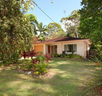 35 Santa Monica Avenue Coolum Beach Pet Friendly Linen Included - Australian Directory