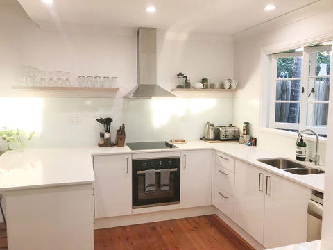 4 Bedroom House - Walk To Southbank - Australian Directory 1