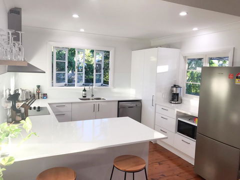 4 Bedroom House - Walk To Southbank - Australian Directory 0