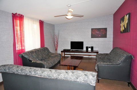 4 Page Street - Colourful And Shady 3-Bedroom Home - Australian Directory 1