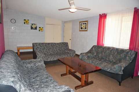 4 Page Street - Colourful And Shady 3-Bedroom Home - Australian Directory 2