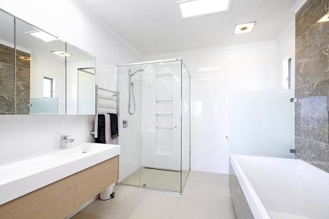 42 Bryan Street - Australian Directory 3