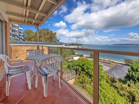 5 'Quarterdeck', 12 Magnus Street - Panoramic Water Views & Close To Town - Australian Directory 2