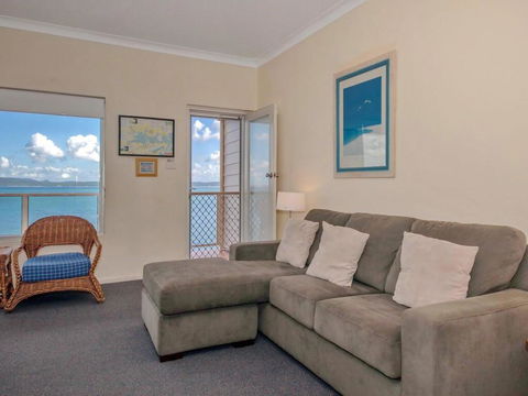 5 'Quarterdeck', 12 Magnus Street - Panoramic Water Views & Close To Town - Australian Directory 3