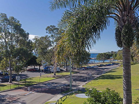 5 'Tradewinds' 110 Victoria Parade - Location Is Fantastic & Water Views - Australian Directory 0