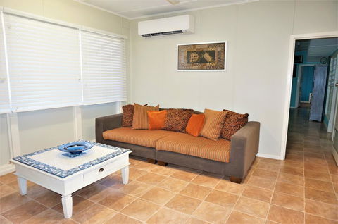 5 Learmonth Street - Close To Town Centre - Australian Directory 2
