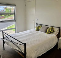5 Star Gowanbrae Views - Australian Directory