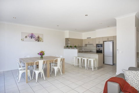 5/14 Dolphin St- Dolphin 5 At Ulladulla - Australian Directory 3
