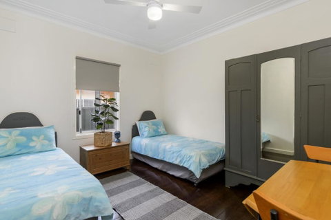 53 Hollingworth Street, Port Macquarie - Australian Directory 2