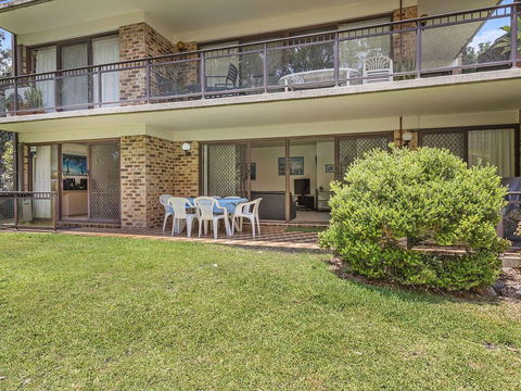56 'Bay Parklands', 2 Gowrie Ave - Ground Floor, Air Conditioned & Foxtel - Australian Directory 0