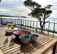 6 'SHOAL TOWERS' 11 SHOAL BAY RD - STUNNING WATER VIEWS  PERFECT LOCATION - Australian Directory