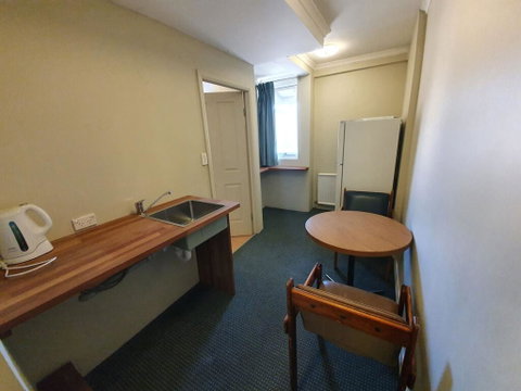 6 Lakeview Plaza - Australian Directory 3
