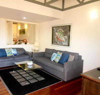 6 Pt Lookout Beach Resort - Australian Directory