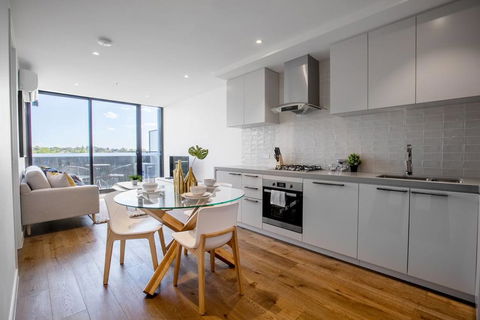 61, Boutique One-bedroom, Boxhill Central, Mall - Australian Directory 1