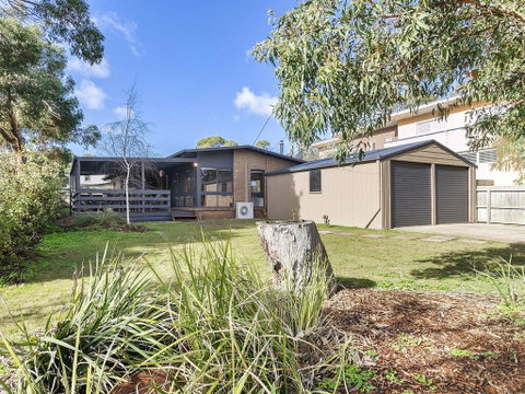 62 BINGLEY PARADE RIVERSEA HOUSE - Australian Directory 0