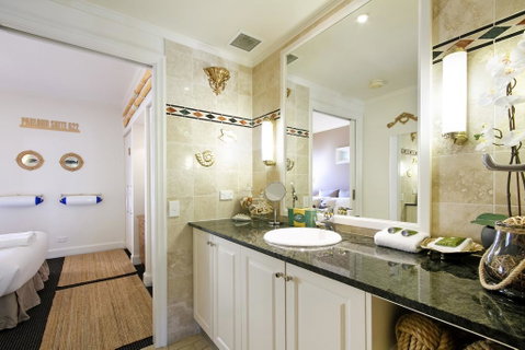622 Laguna - Australian Directory 3