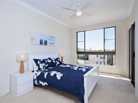 7 The Dunes @ Fingal Bay - Australian Directory 1