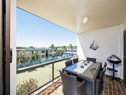 7 The Dunes @ Fingal Bay - Australian Directory 0