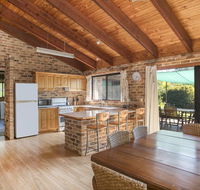 75 River Rd - Tabourie Hideaway - Australian Directory