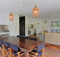 77 Butler Street Byron Bay - Lantana Beach House - Australian Directory