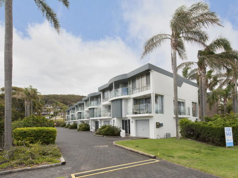 9 Cirrus @ Fingal Bay - Australian Directory 0