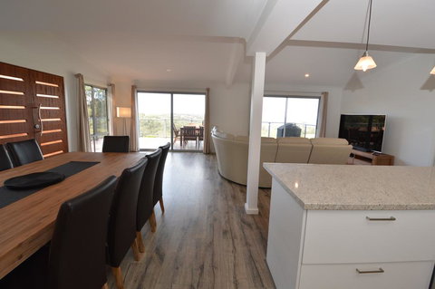 91 Berrambool Drive - Australian Directory 1