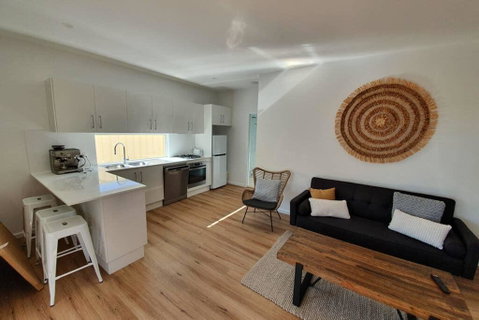 A Beach Getaway - Australian Directory 2