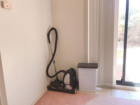A Clean Private Room, Bruce - Australian Directory 1