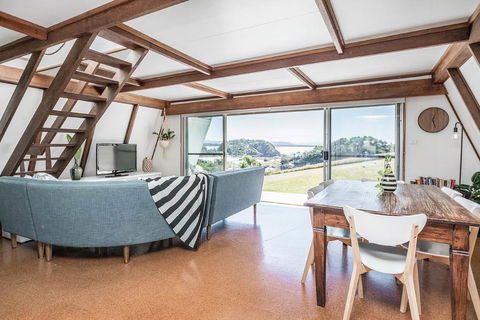 A Frame - Australian Directory 3