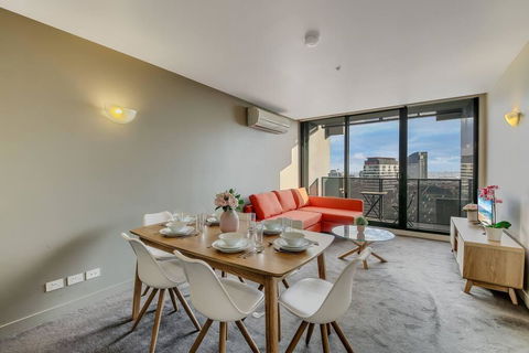 A Modern 2BR CBD Apt, City Views, FREE Parking - Australian Directory 0