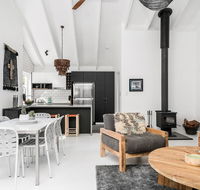 A PERFECT STAY - Black Star - Australian Directory