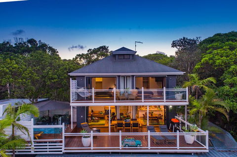 A PERFECT STAY - The Palms At Byron - Views Over Wategos Beach - Australian Directory 1