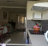 A Victor Harbour Retreat Aldinga Tony's Music Cottage - Australian Directory