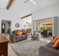 A Villa on 7th - Australian Directory