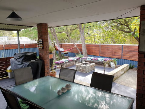 Abbey Beach Cottage - Australian Directory 3